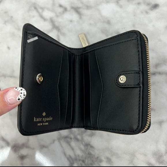Kate Spade wallet - Picture 3 of 3